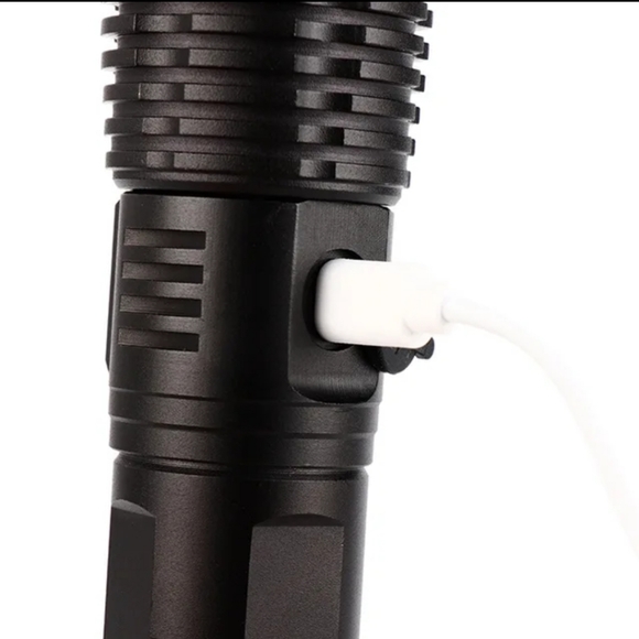 Flashlight Rechargeable Tactical 1200 Lumens 6000K daylight - Picture 5 of 11